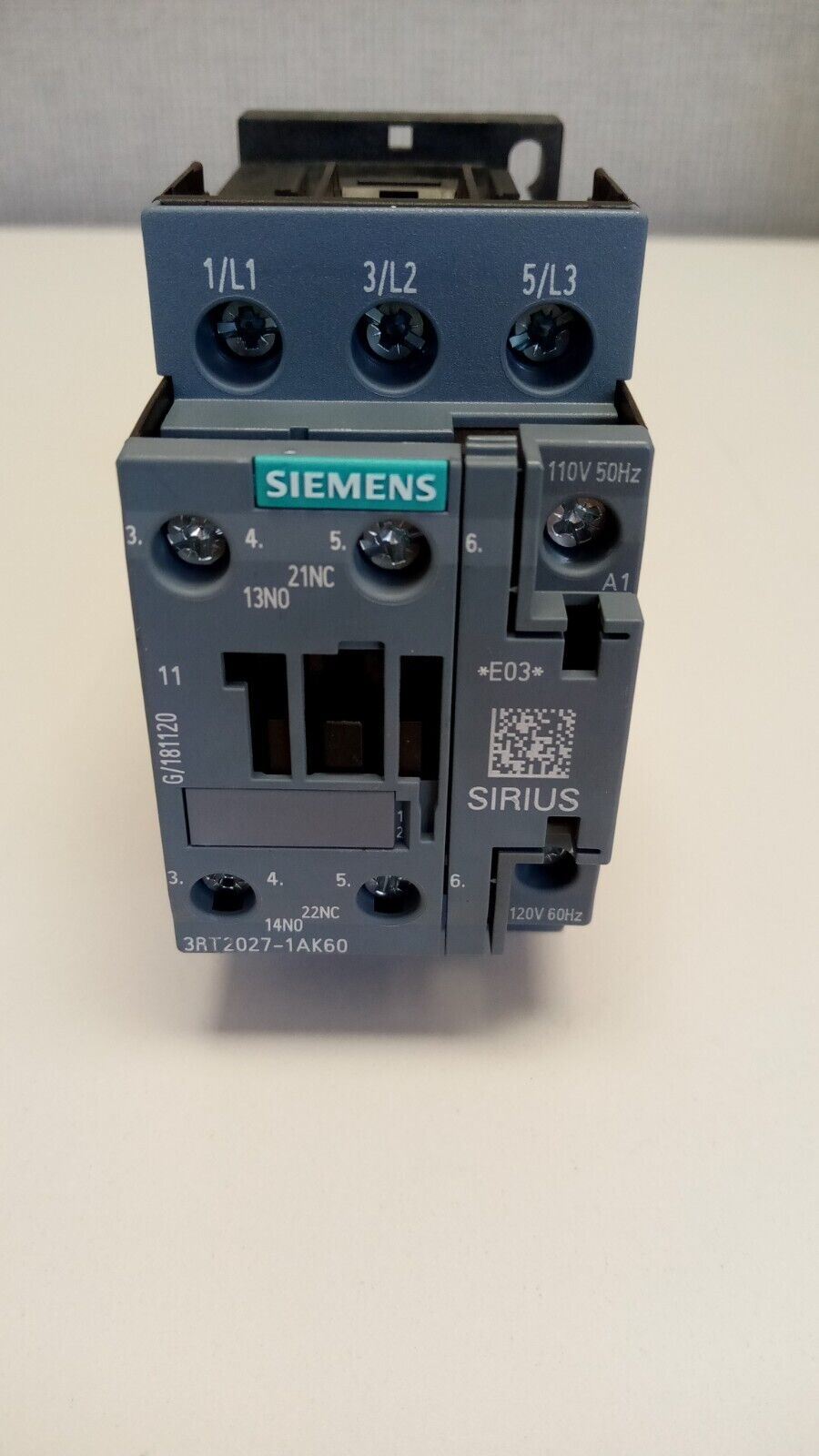 PRM Filtration, Siemens 3RT2027-1AK60 IEC Magnetic Contactor- New Old Stock